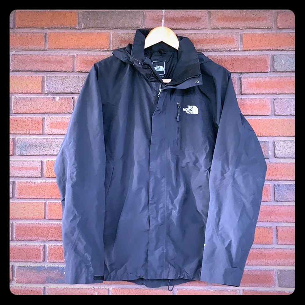 Men’s The North Face Hyvent black medium ski shell